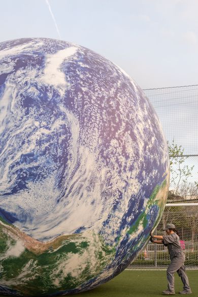 Hot Takes and Hangovers at Frieze Los Angeles