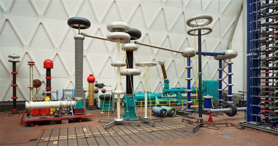 Schaltwerk 1 Berlin 2016 by Thomas Struth contemporary artwork Photography