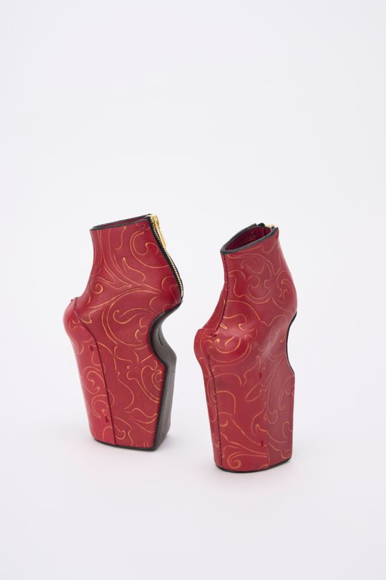 Baby Heel-less Shoes by Noritaka Tatehana contemporary artwork Sculpture