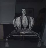 Commonwealth Project Another Country Everybody Needs a Crown by Alfredo  Isabel Aquilizan contemporary artwork drawing