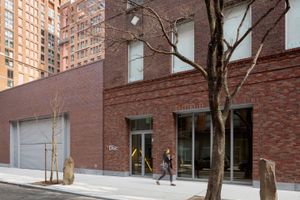 DIA Chelsea contemporary art institution in New York United States