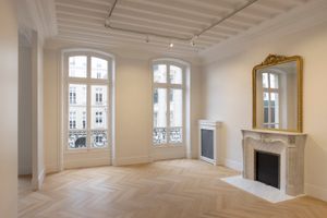 Esther Schipper Paris contemporary art gallery in Esther Schipper Paris France
