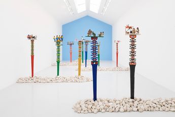 Contemporary art exhibition Efiaimbalo Aloalo Mahafaly sculptures of the Efiaimbelos at Perrotin Paris Marais France