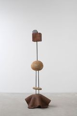 Sem titulo Untitled by Megumi Yuasa contemporary artwork sculpture