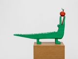 Darbietung eines ObjektesRote Frucht by Andi Fischer contemporary artwork sculpture