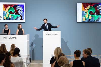 David Hockney Painting Fetches 2.4m in First Major Auction Since Artists Death