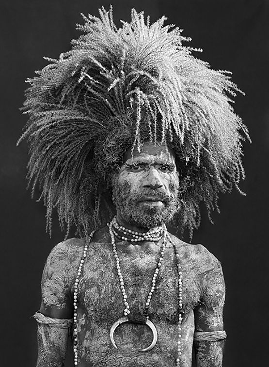 Performer of the singsing festival of Mount Hagen Western Highlands Province Papua New Guinea by Sebastiao Salgado contemporary artwork Photography