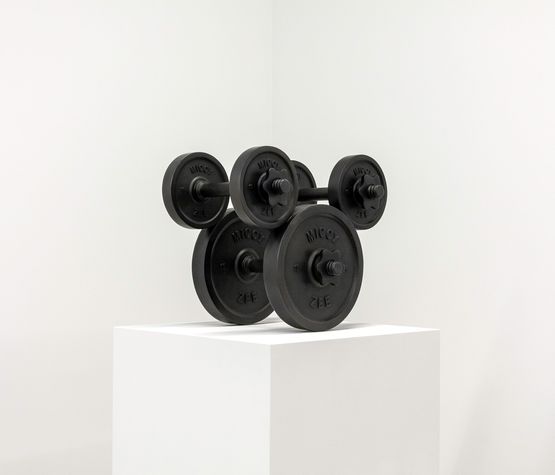 Miccy Zee by Michael Zavros contemporary artwork Sculpture