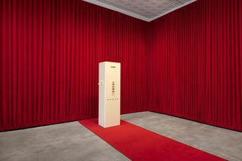 Contemporary art exhibition Taryn Simon Taryn Simon at Gagosian Park  75 New York United States