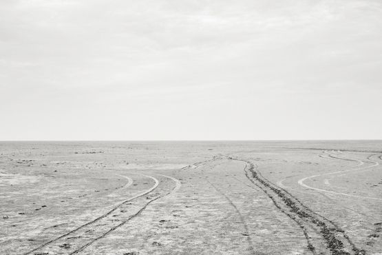 Horizons 5787 by Eric Pillot contemporary artwork Photography