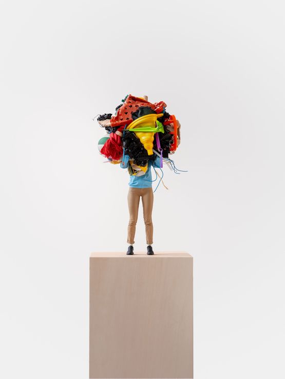 Mini-Gathering polychrome 6 by Daniel Firman contemporary artwork Sculpture