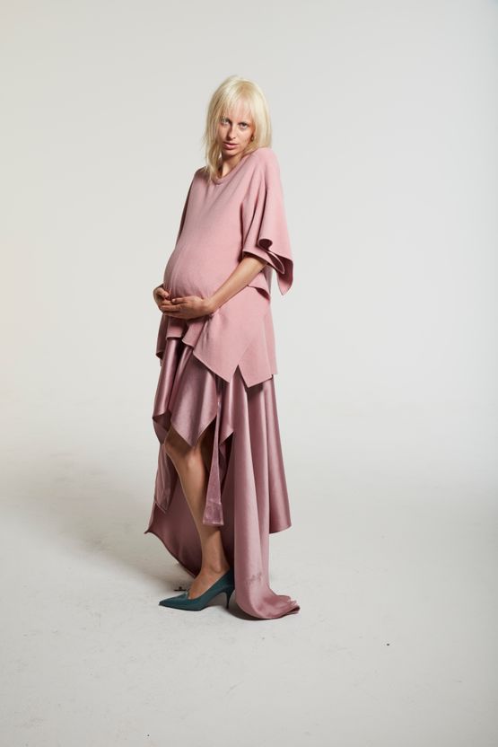 Lili Pregnant by Roe Ethridge contemporary artwork Photography