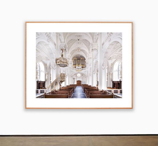 Dominikanerkirche Sankt Andreas Dusseldorf II 2011 by Candida Hofer contemporary artwork Photography