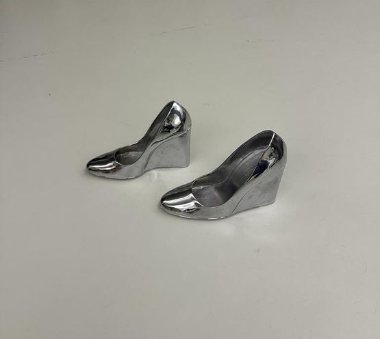 Prada Shoes by Sylvie Fleury contemporary artwork Sculpture