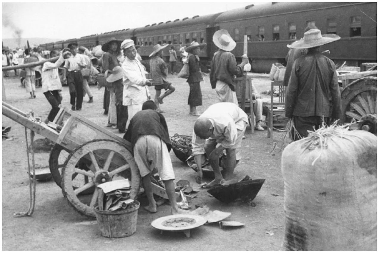 HENRI CARTIER-BRESSON