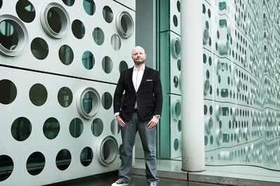 Magnus Renfrew in Conversation