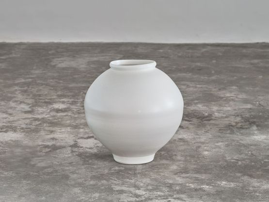 Moon Jar by Kwon Dae Sup contemporary artwork Painting