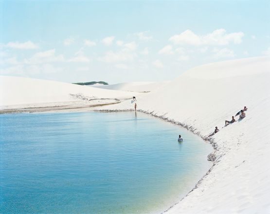4663 Lencois Laguna do Peixe by Massimo Vitali contemporary artwork Photography