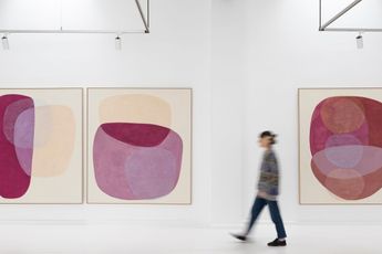 Contemporary art exhibition Maru Quinonero LA EXTRANJERA at Alzueta Gallery Seneca Spain
