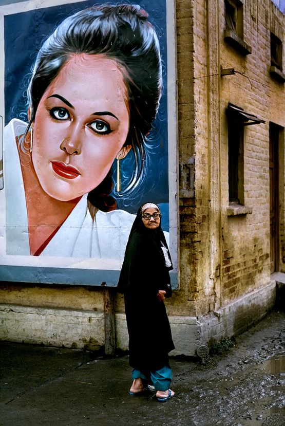 Woman outside the Rawalpindi Station along the Grand Trunk Road Pakistan by Steve Mccurry contemporary artwork Photography