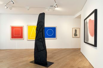 Contemporary art exhibition David Nash Red Black  Blue at Galerie Lelong 38 Avenue Matignon Paris France
