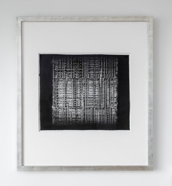 Weie Wachskreide auf Schwarz by Heinz Mack contemporary artwork Works on Paper