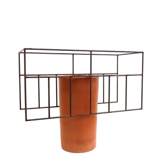 Swing vaso rebel  01 by Raul Mourao contemporary artwork Sculpture