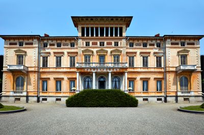 Mendes Wood DM Stages Second Show at Italian Country Estate