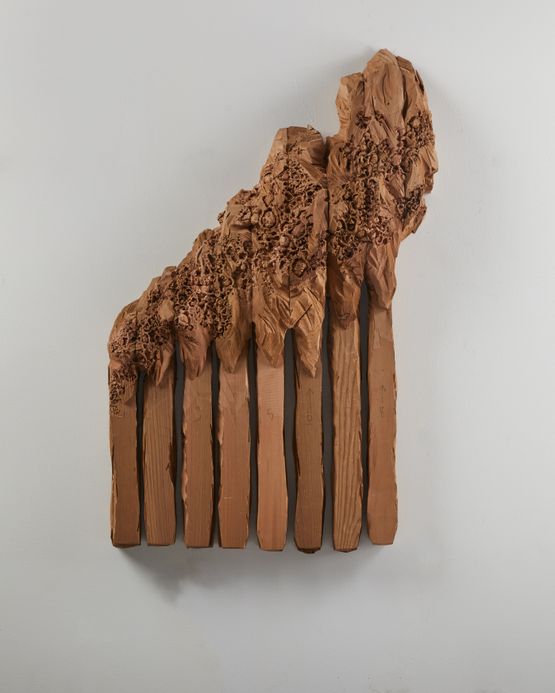 GRZEBIEN BIATY by Ursula Von Rydingsvard contemporary artwork Sculpture