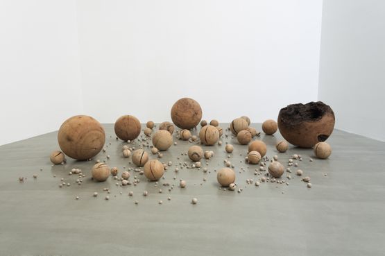 Beads No. 3 by Li Gang contemporary artwork Installation