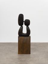 Amantes by Anderson Borba contemporary artwork sculpture