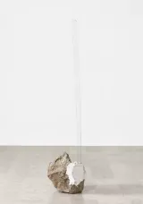 Pietra assurda by Paolo Icaro contemporary artwork sculpture