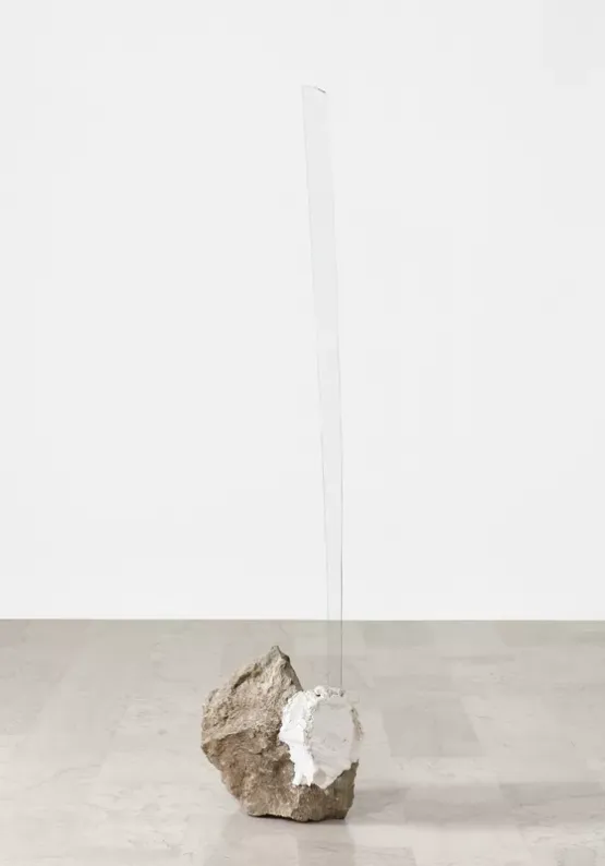 Pietra assurda by Paolo Icaro contemporary artwork Sculpture