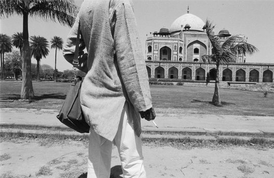 Towards and Indian Gay Image Humayuns Tomb by Sunil Gupta contemporary artwork Photography