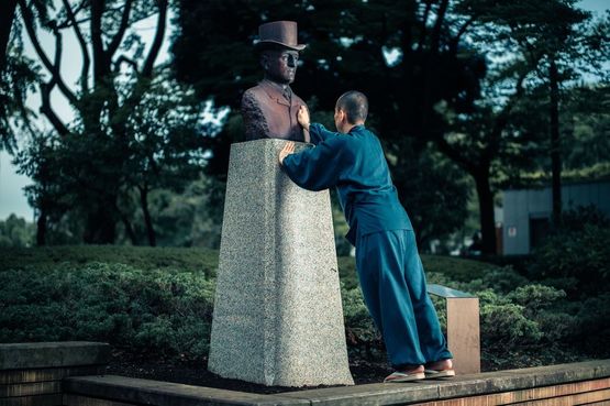Massage Masters Zen Sculpture Massage by Christian Jankowski contemporary artwork Photography