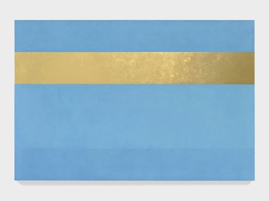 Blu e oro paesaggio by Ettore Spalletti contemporary artwork Painting