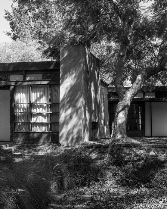Rudolf Schindler Schindler House Los Angeles by Joachim Brohm contemporary artwork Photography