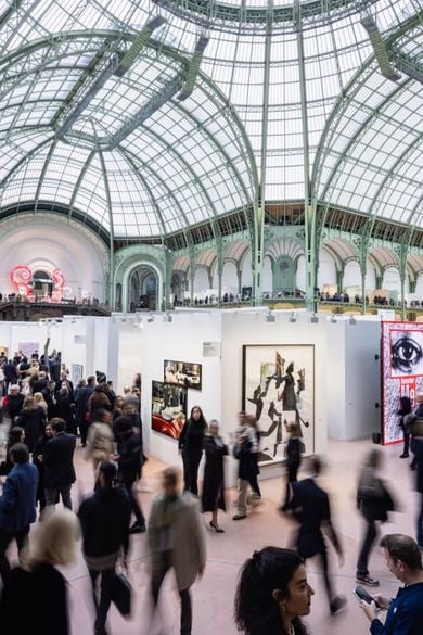 Ultra-High-End Sales Propel Global Art Market Back to Growth