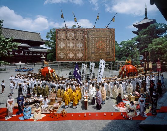 Monk Toji Temple Chief priest Takio Shrine Chief Piest Rokusonno Shrine Kyoto 2014 by Usami Masahiro contemporary artwork Photography