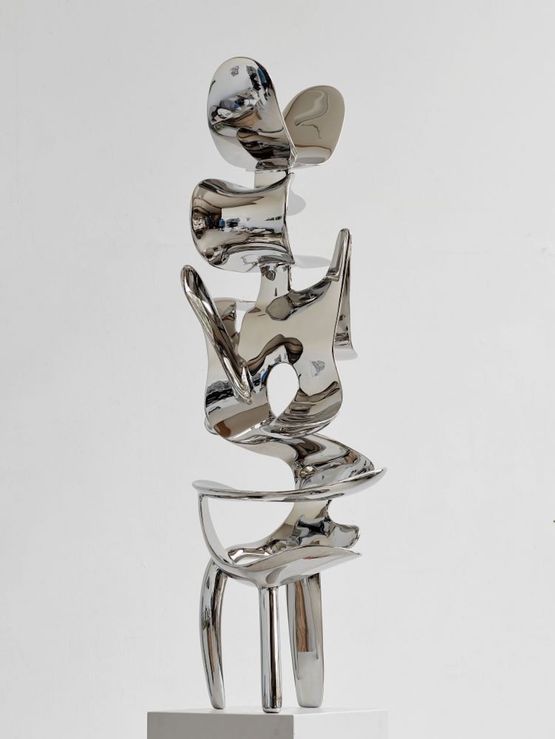 Incident Vertical by Tony Cragg contemporary artwork Sculpture
