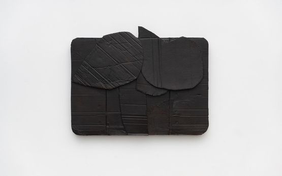 Relevo Arvore by Tatiana Chalhoub contemporary artwork Sculpture