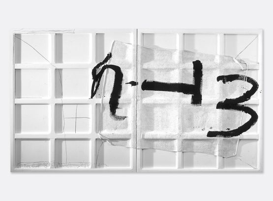 Signes negres by Antoni Tapies contemporary artwork Painting
