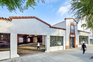 Hauser  Wirth West Hollywood contemporary art gallery in West Hollywood Los Angeles United States