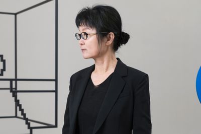 Hong Seung-Hye Ahead of the Curve