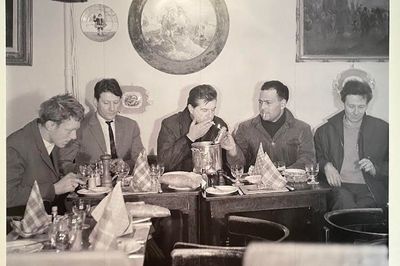 A Seat at the Table Friends and Relations at Gagosian
