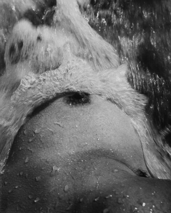 Nu de la mer by Lucien Clergue contemporary artwork Photography