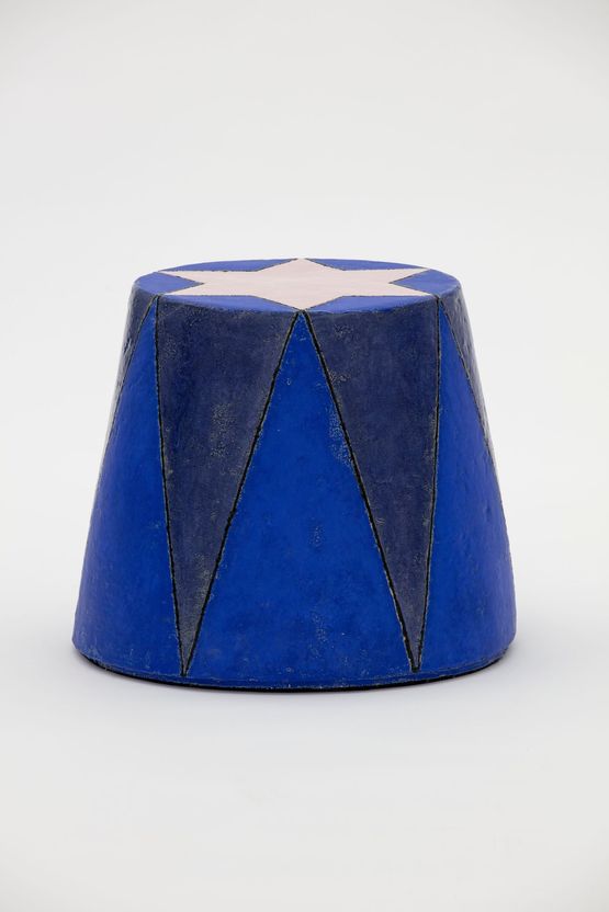 Point dobservation - Cirque bas 7 by Johan Creten contemporary artwork Sculpture