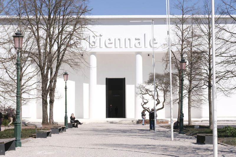Visitor Voting Reopens Venice Biennale Awards to Israel and Russia