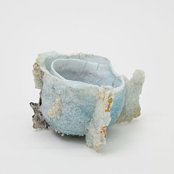 Crumbling by Masaomi Yasunaga contemporary artwork Sculpture