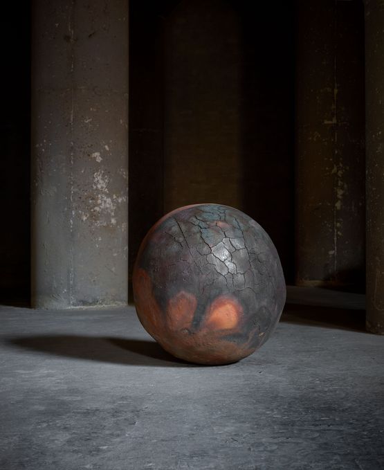 Zonder titel BS 3095 by Bosco Sodi contemporary artwork Sculpture